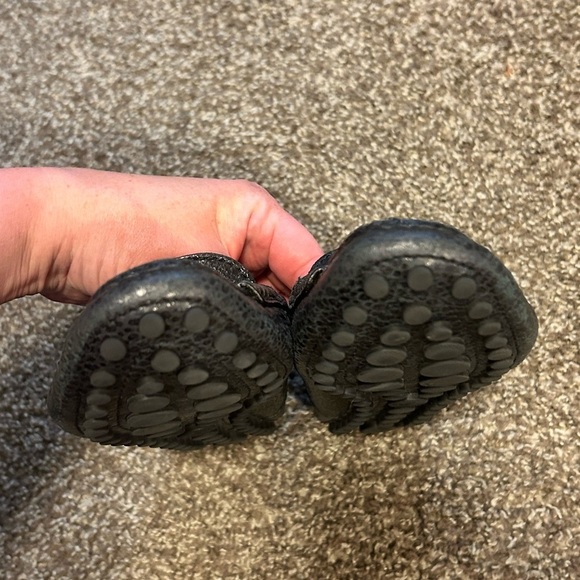 Louis Vuitton black lock flat size 37 black noir locket detail - Picture 10 of 11